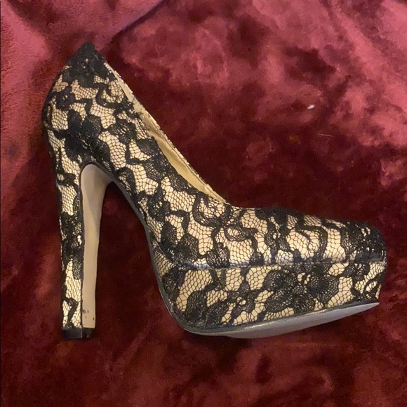 Madden Girl Lace Platform Heels - Picture 3 of 7